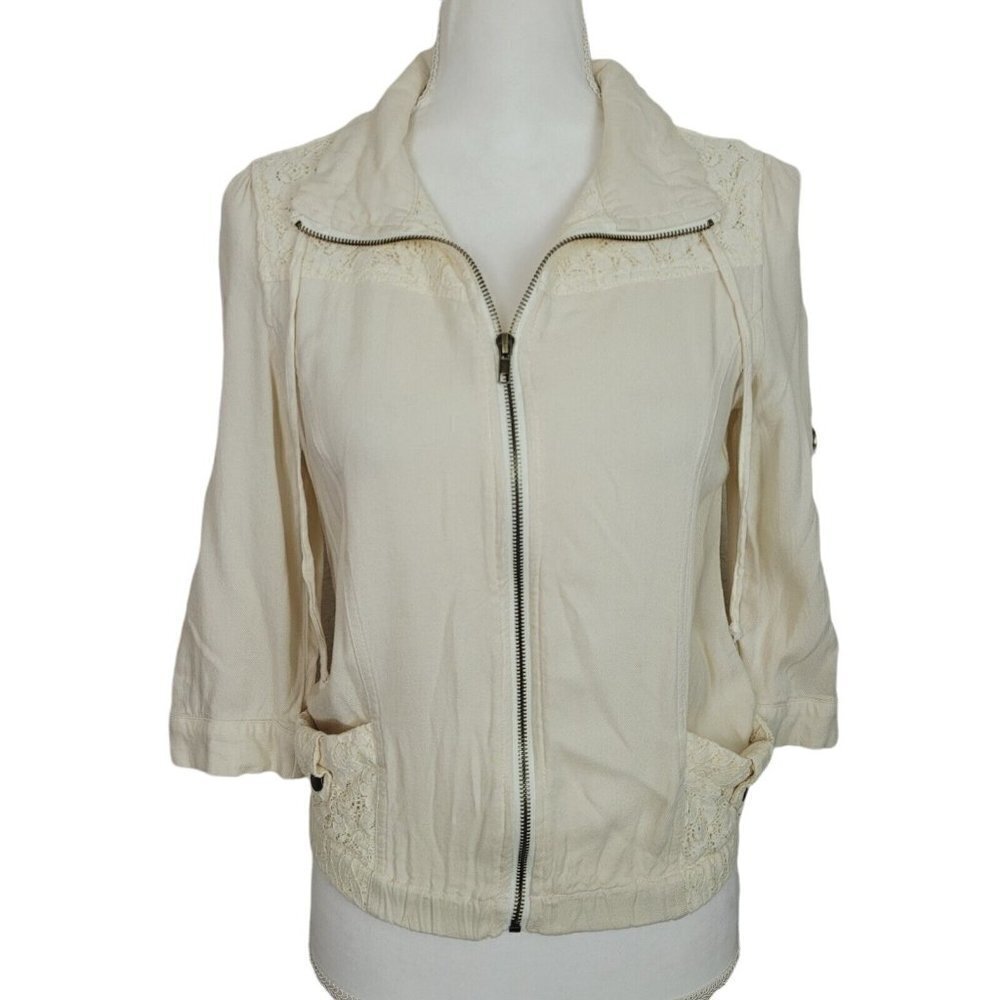 American Rag Sz Small Cream Shacket Lace Detail 3/4 Roll Tab Sleeves Full Zip